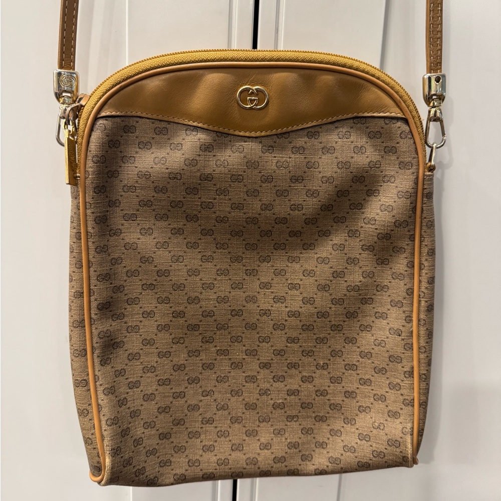 Vintage Gucci Monogram PVC Leather Shoulder Bag Authentic Bucket Purse